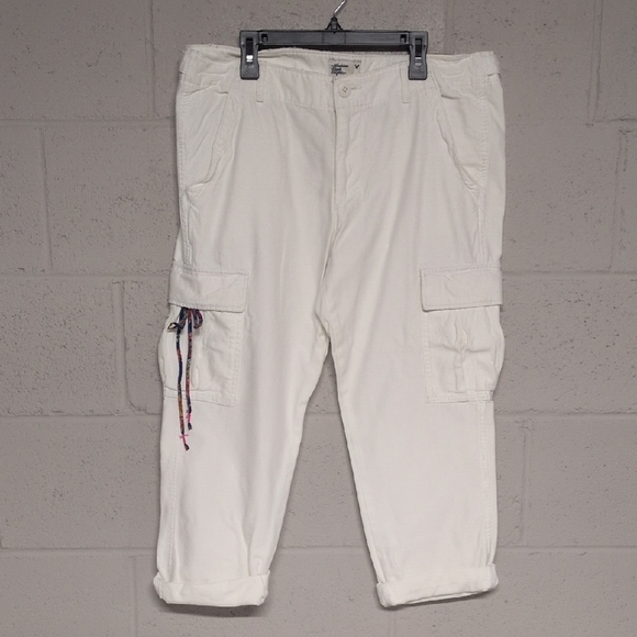 American Eagle Outfitters Pants - American Eagle Outfitters Women's Boyfit Crop Capri Pants, Size 8 NWT, Y2K